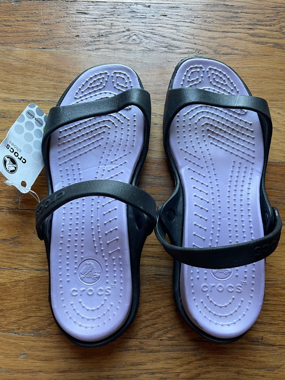 Crocs Cleo Sandals Womens Size 9
Black Strappy Comfort Open Toe NWT